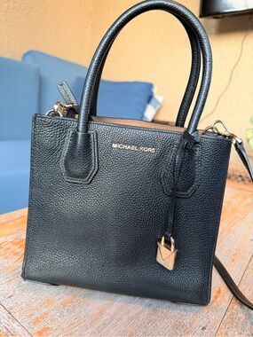 Michael Kors Mercer Messenger Crossbody Black Leather Satchel